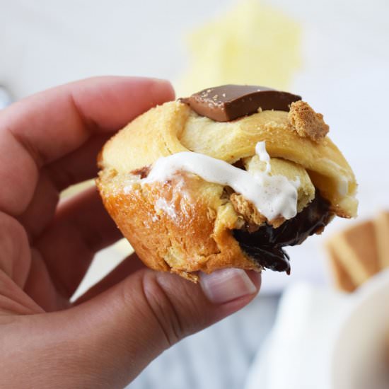 Ooey Goey S’mores Crescent Bombs
