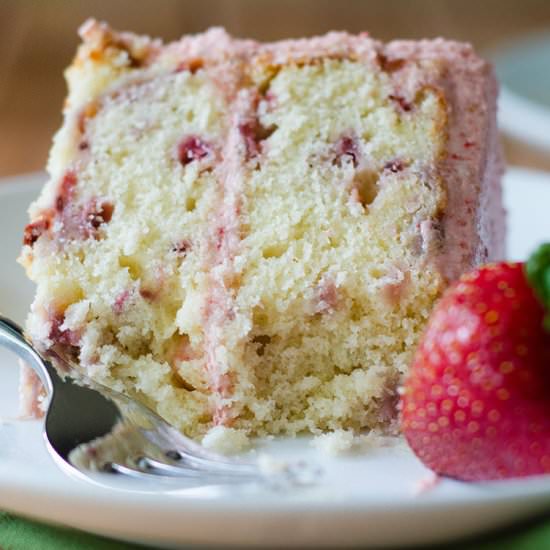 fresh strawberry cake