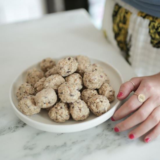 Coconut Energy Balls