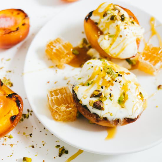 Broiled Peaches with Rum Cream