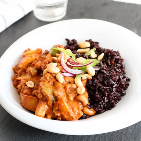 Peanut-Curry with Black-Eyed Peas