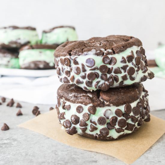 Mint Chocolate Ice Cream Sandwiches