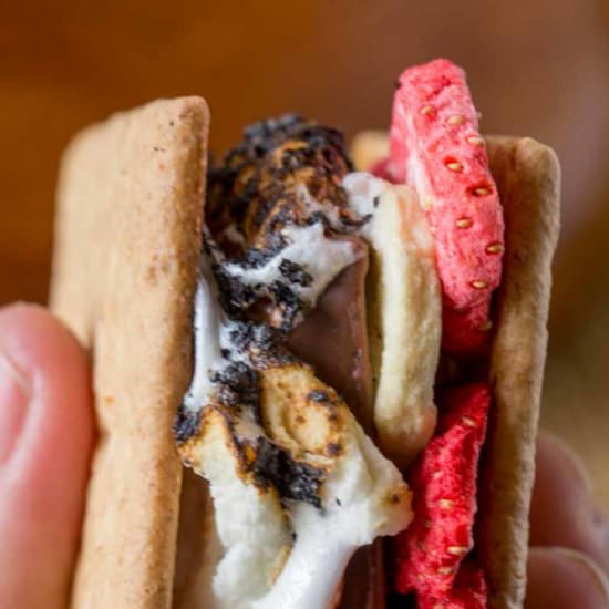 BANANA SPLIT S’MORES
