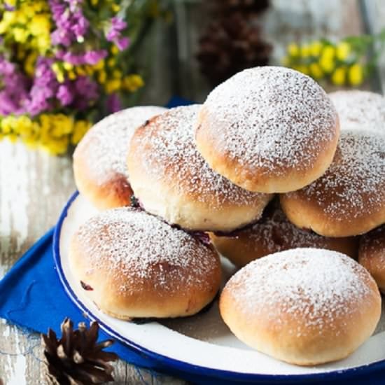 Jagodzianki – Blueberry Buns