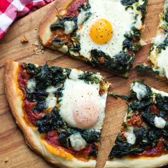 Spinach and Egg Breakfast Pizza