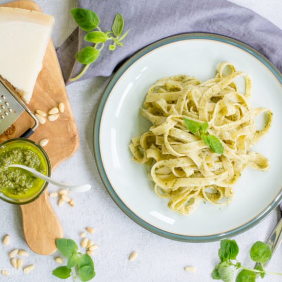 Fresh Oregano Pesto Sauce
