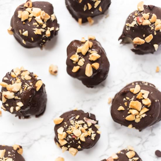 No Bake Snickers Banana Bites