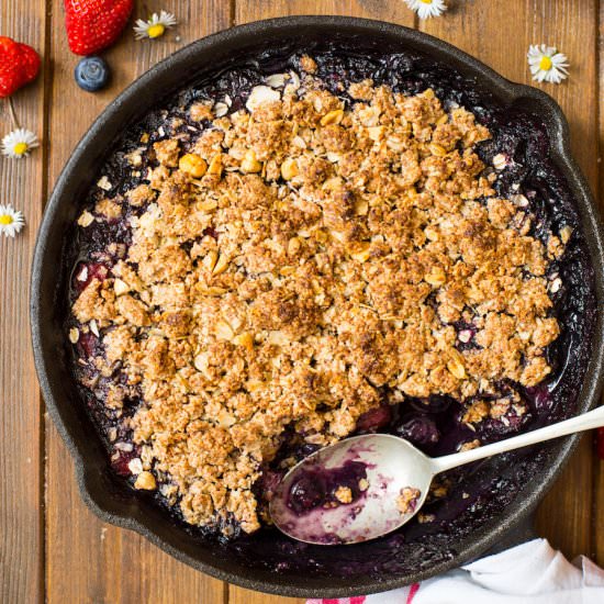Peanut Butter Berry Crumble