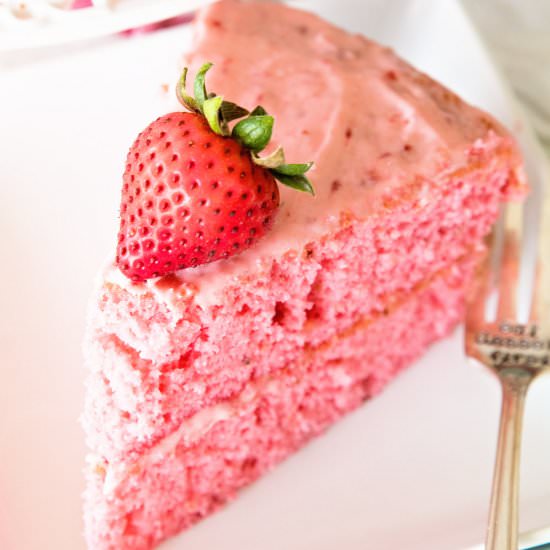 Easy Fresh Strawberry Cake
