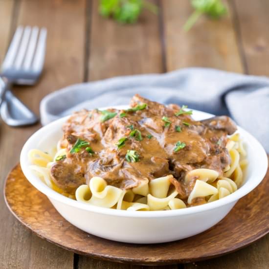 Slow Cooker Beef Stroganoff