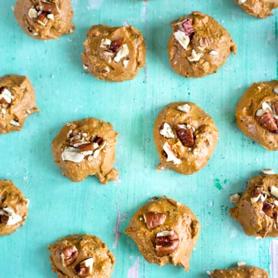 MINI NO-BAKE PECAN & PEANUT BUTTER