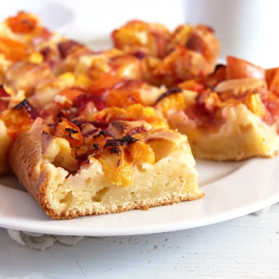 Easy Nectarine Sour Cream Cake