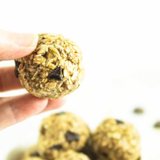 No Bake Dark Chocolate Almond Butte
