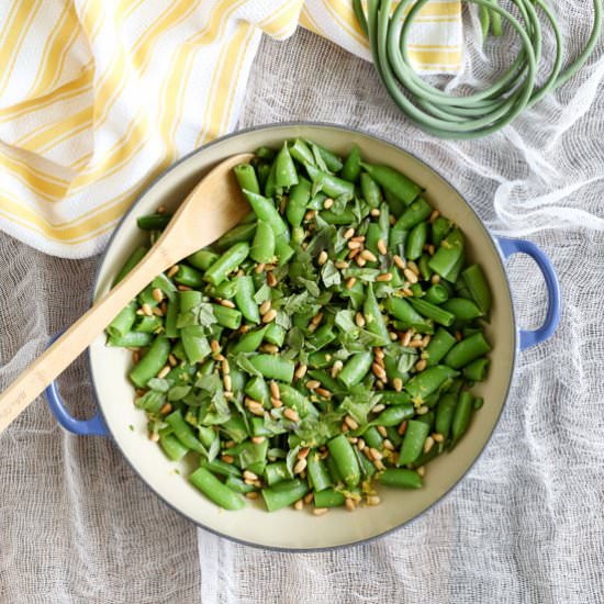 Sugar Snap Peas with Garlic Scapes