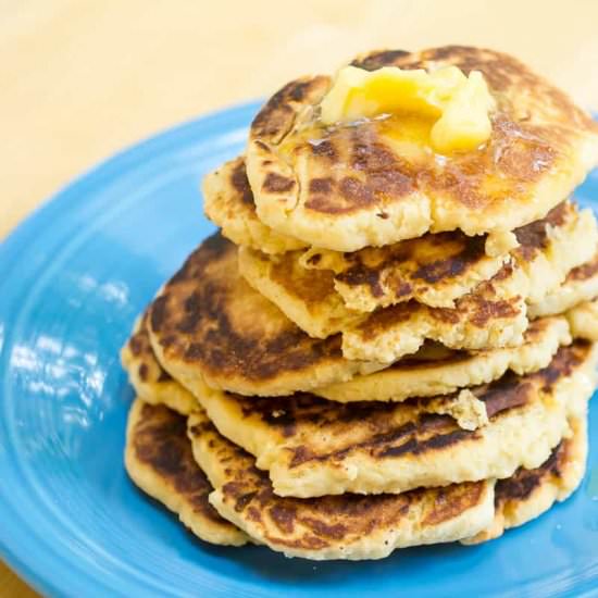 GRIDDLE CORN CAKES W/ HONEY BUTTER