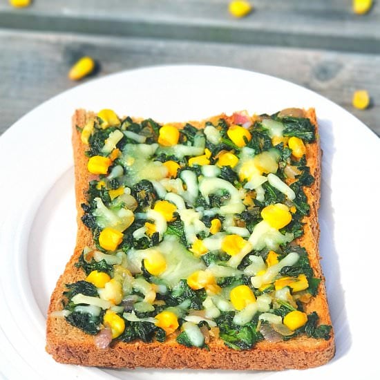 Spinach & Sweet Corn Toast