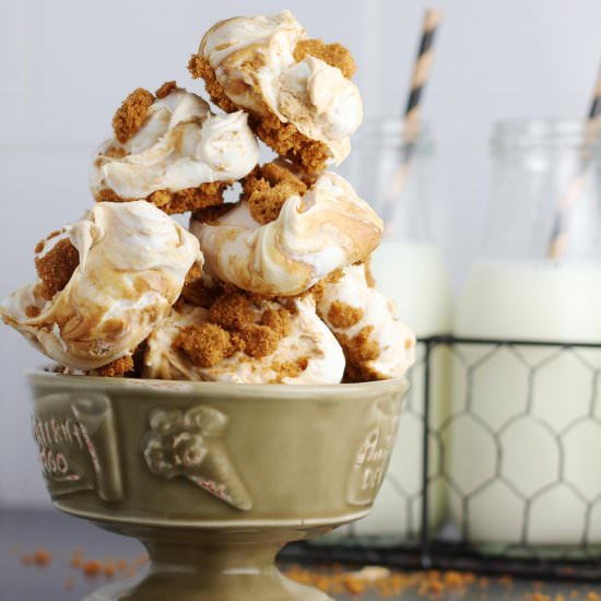Biscoff Meringues