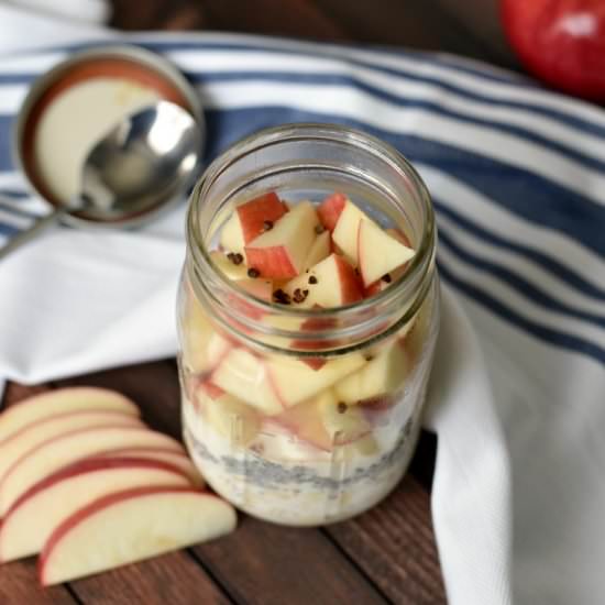 Apple Pie Overnight Oats with Grains