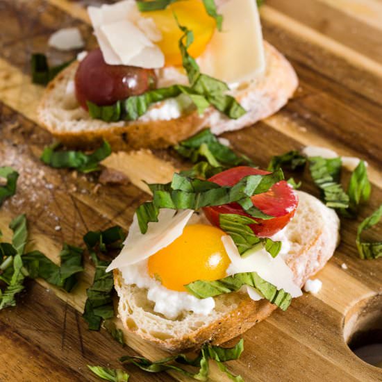 Bruschetta with Marinated Tomatoes