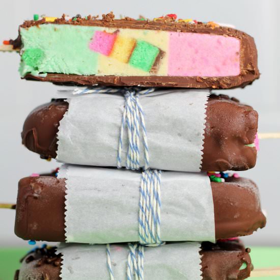 Rainbow Cookie Popsicles