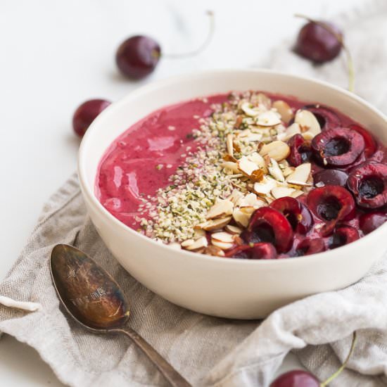 cherry smoothie bowl