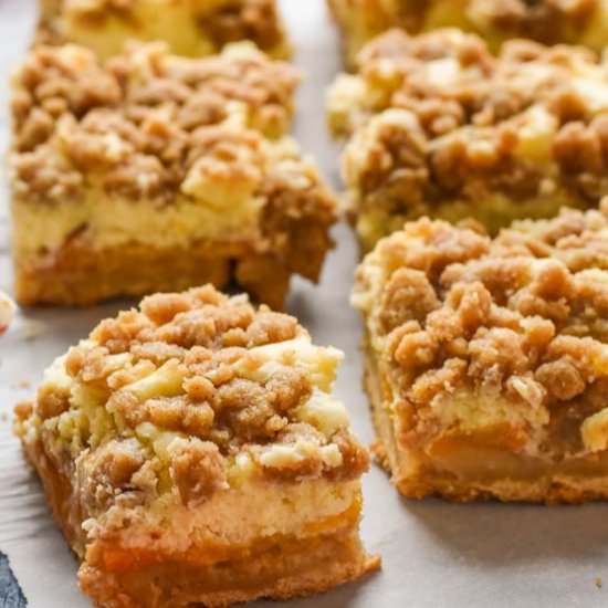 Peach Cobbler Cheesecake Bars