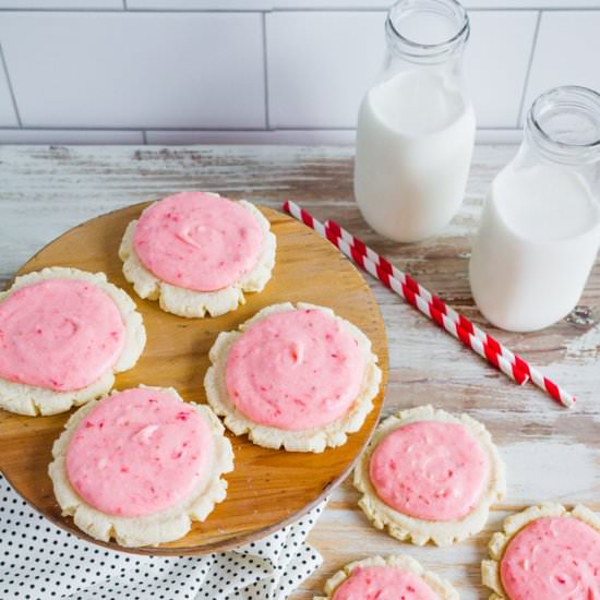 Strawberries and Cream Sugar Cookie