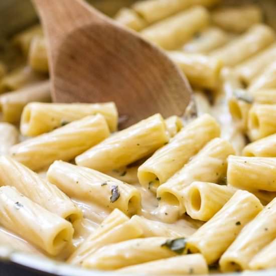Creamy Pesto Chicken Pasta
