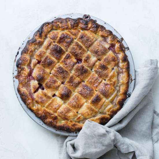 Peach and Blueberry Pie