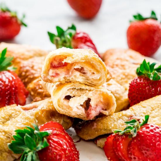Strawberry Cheesecake Crescent Roll