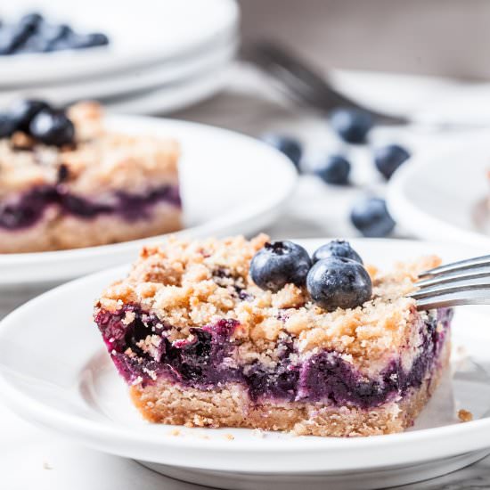 Blueberry Pie Crumb Bars