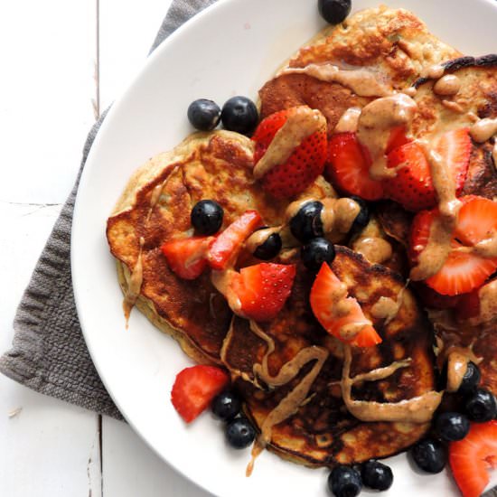 Banana Berry Protein Pancakes
