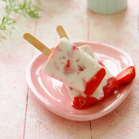 Strawberry Cheesecake Popsicles
