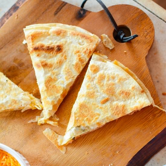 Easy Cheesy Chicken Quesadillaa