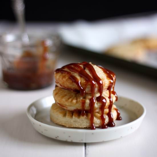 Dulce de Leche Petite Pies