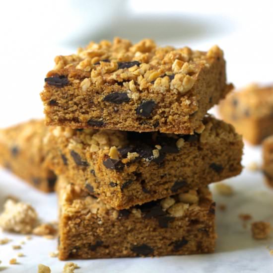 Chocolate Chunk Granola Blondies