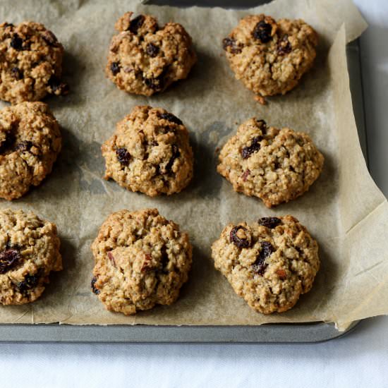 Oatmeal Cinnamon Sultana Cookies