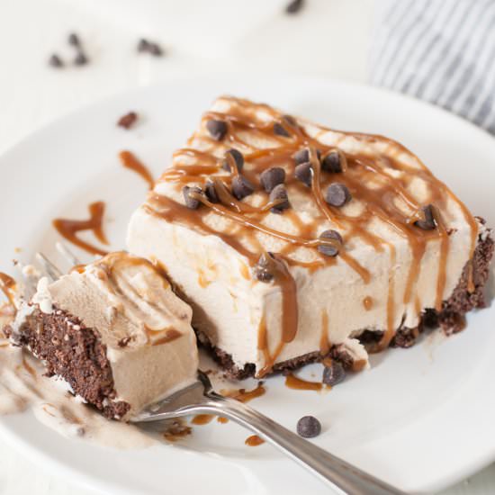 Salted Caramel Ice Cream Pie