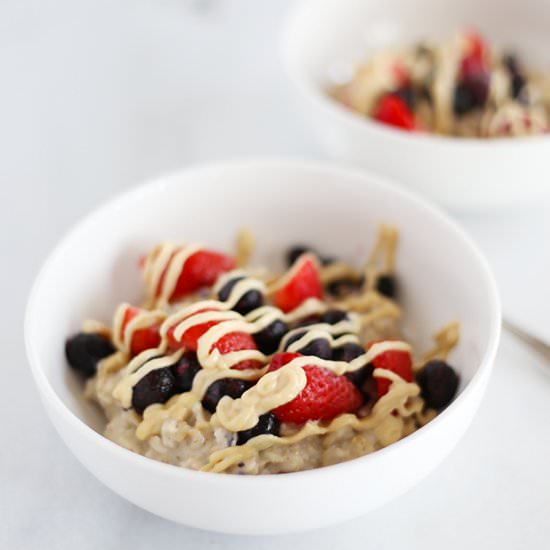 HEALTHY TAHINI MAPLE PROTEIN OATS
