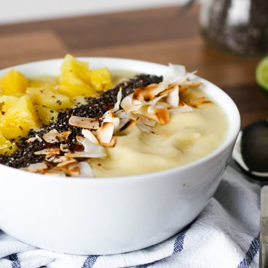 Pineapple Smoothie Bowl