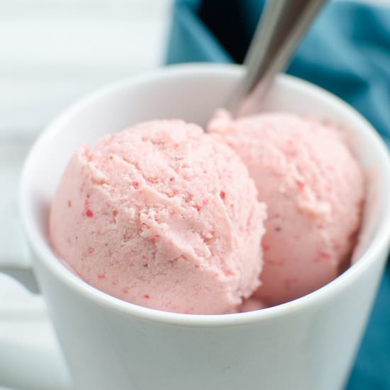 Paleo Strawberry Ice Cream