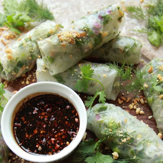Addictive Vegan Summer Rolls