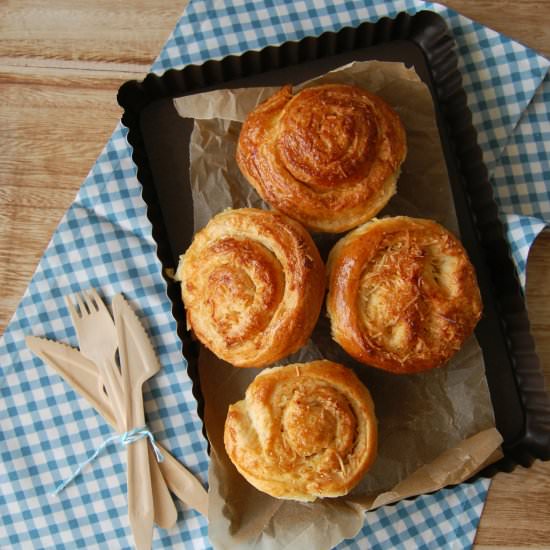 Coconut sour cream buns