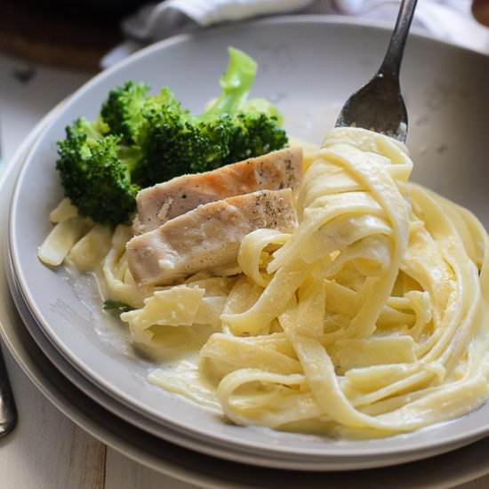 Creamy Fettuccine Alfredo