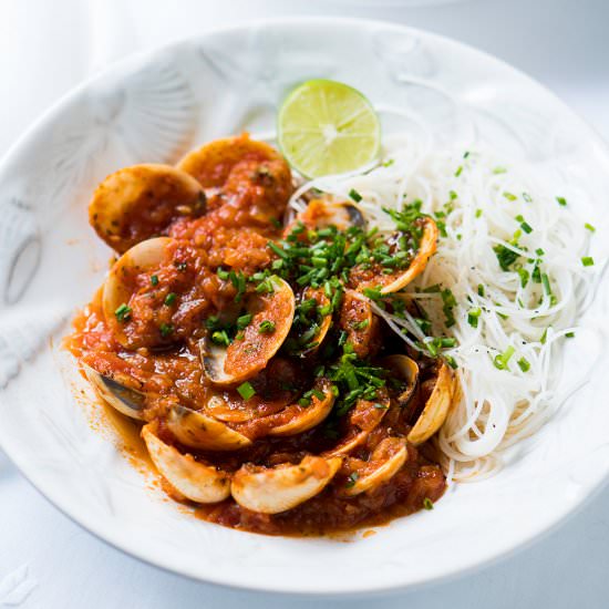 Thai-Style Clams in Tomato Sauce