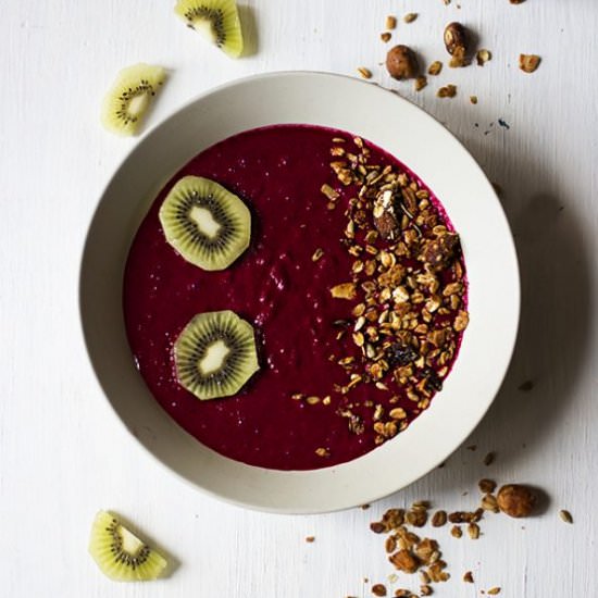 Beetroot Smoothie Bowl