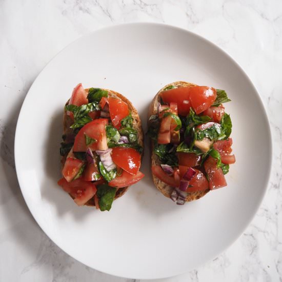 Easy Tomato Basil Bruschetta