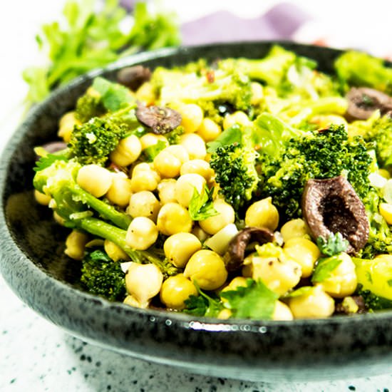 Lemony Roasted Broccoli Chickpea Salad