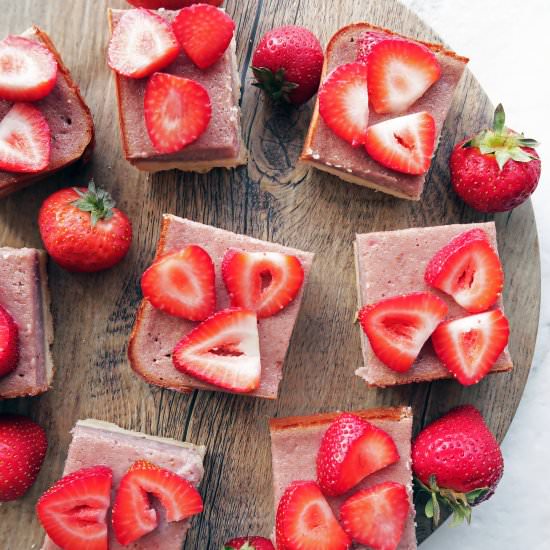 Easy Strawberry Shortbread Bars