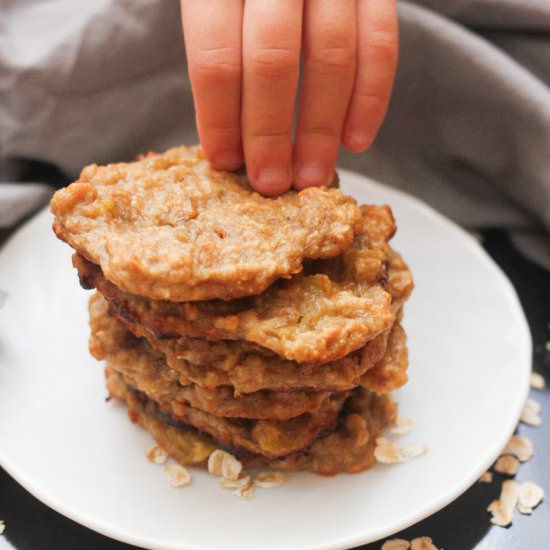 Healthy banana oatmeal cookies